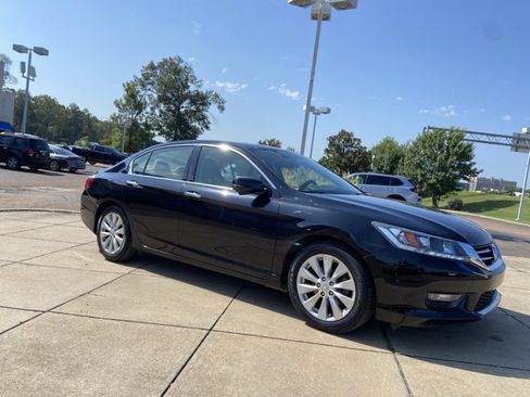 Used 2015 Honda Accord EX-L image 1