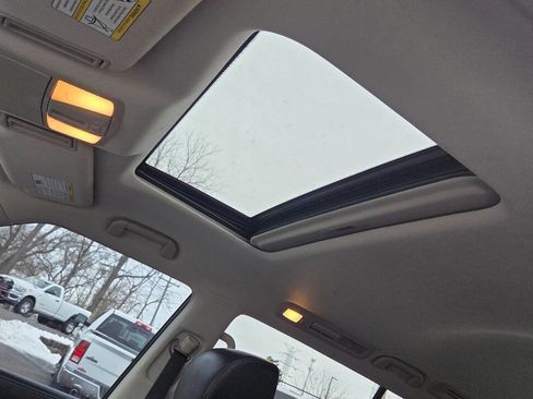 Used 2017 Nissan Armada Platinum image 24