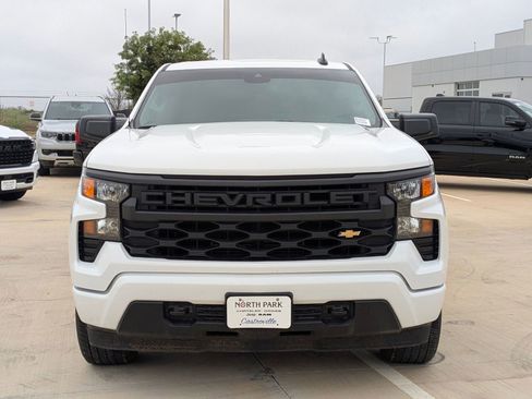 Used 2024 Chevrolet Silverado 1500 Custom image 8