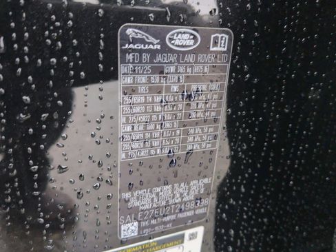 New 2025 Land Rover Range Rover Sport SE image 38