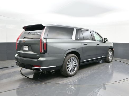 Used 2023 Cadillac Escalade ESV Premium Luxury w/ Performance Package image 11