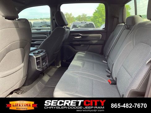 Used 2022 RAM 1500 Big Horn AWD/4WD image 11