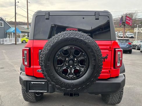 Used 2022 Ford Bronco Wildtrak image 4