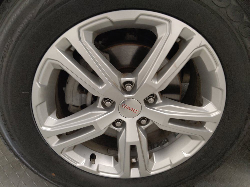 Used 2020 GMC Terrain SLE w/ Driver Convenience Package FWD image 31