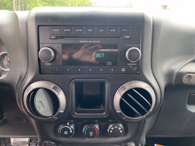 Used 2012 Jeep Wrangler Sport AWD/4WD image 18