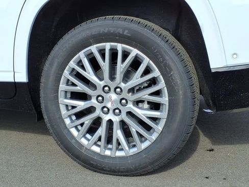 New 2026 GMC Acadia Denali w/ Super Cruise Package image 6