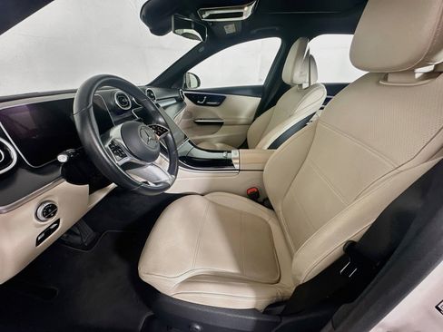 Used 2025 Mercedes-Benz C 300 4MATIC Sedan image 13