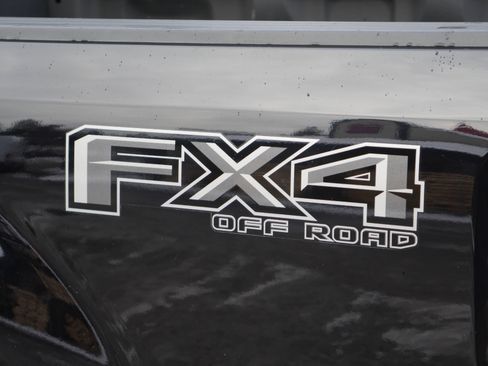 Certified 2021 Ford F350 Lariat image 22