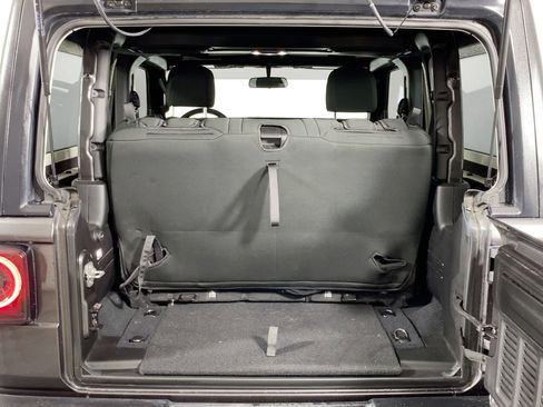 Used 2022 Jeep Wrangler Sport S image 23