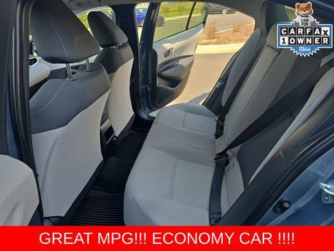 Used 2022 Toyota Corolla LE image 15