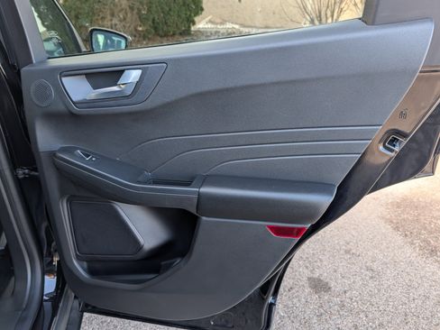 Used 2023 Ford Escape ST-Line Select w/ Tech Pack #2 image 35