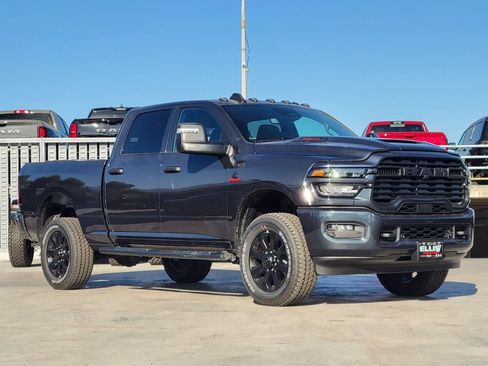 New 2026 RAM 2500 Tradesman AWD/4WD image 28