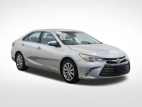 Used 2015 Toyota Camry XLE w/ Moonroof Package FWD image 7