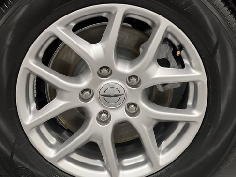 Used 2025 Chrysler Pacifica Select FWD image 75