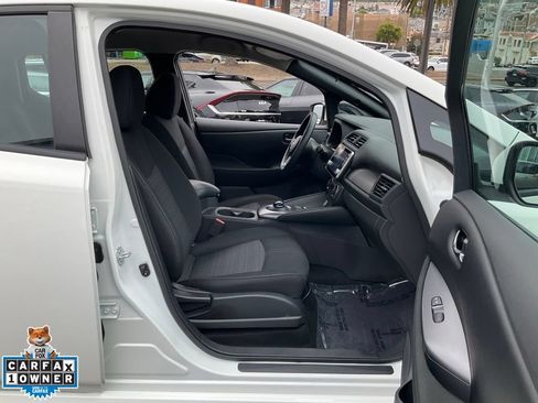 Used 2025 Nissan Leaf S FWD image 59