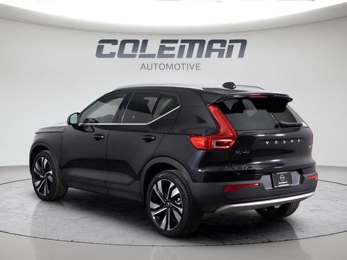 Used 2023 Volvo XC40 B5 Plus w/ Protection Package Premier AWD/4WD image 4