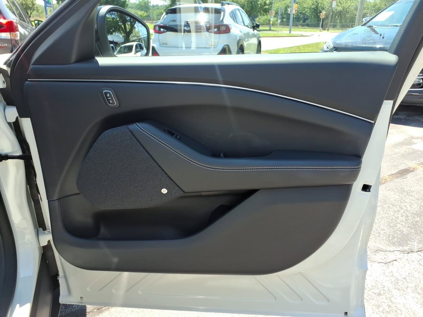 Certified 2025 Ford Mustang Mach-E Premium AWD/4WD image 31