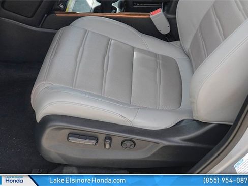 Used 2022 Honda CR-V Touring image 16