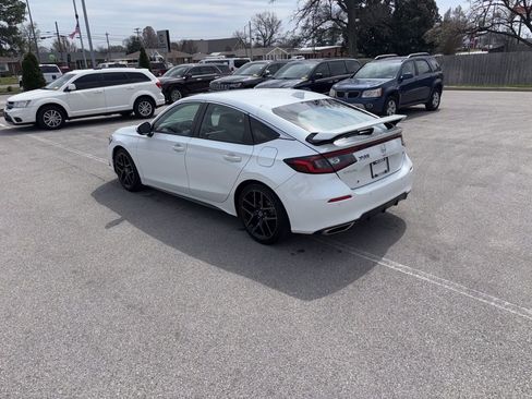 Used 2023 Honda Civic Sport Touring image 3