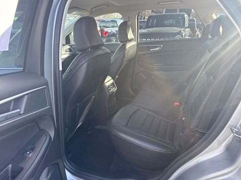 Used 2024 Ford Edge SEL w/ Convenience Package image 14