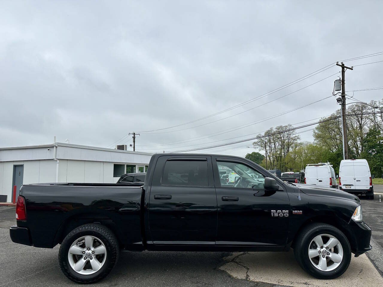 Used 2014 RAM 1500 Express AWD/4WD image 8