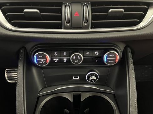 Used 2025 Alfa Romeo Stelvio Sprint w/ Veloce Package image 36