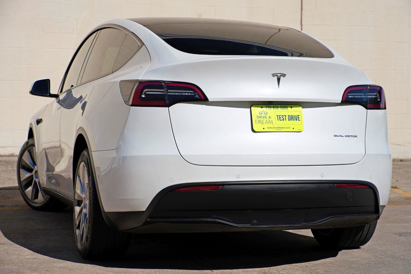 Used 2021 Tesla Model Y Long Range AWD/4WD image 6