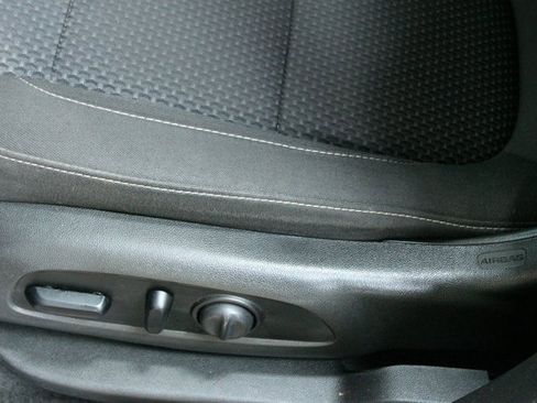 Used 2021 GMC Acadia SLE w/ GMC Pro Grade Package image 14