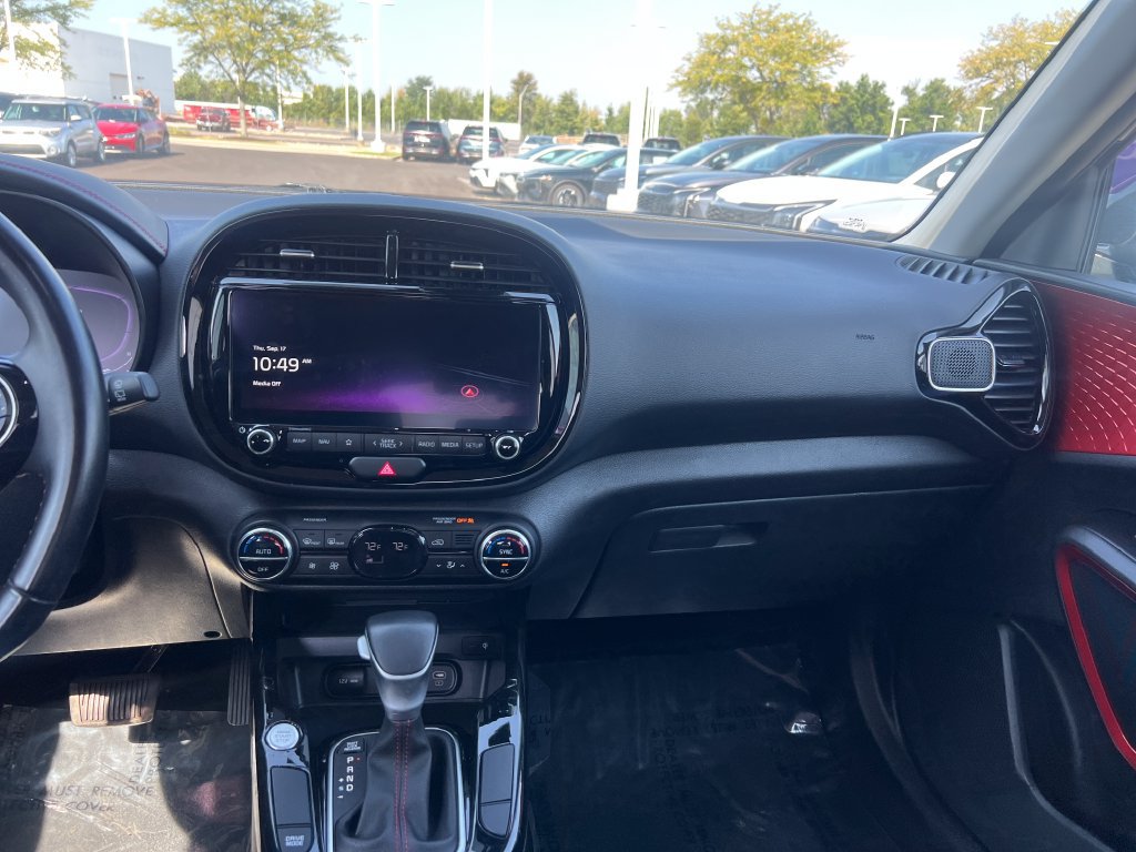 Certified 2023 Kia Soul GT-Line FWD image 13