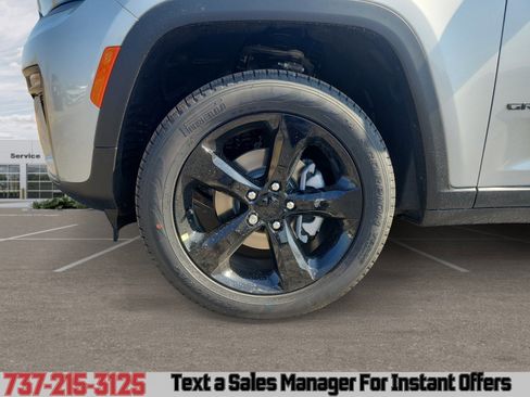 New 2026 Jeep Grand Cherokee Limited w/ Limited Altitude Package RWD image 14