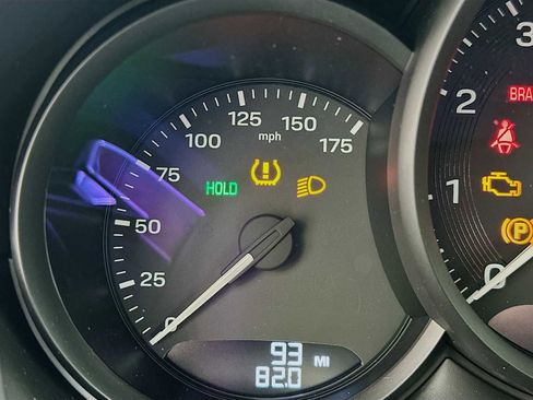 New 2025 Porsche Macan image 15