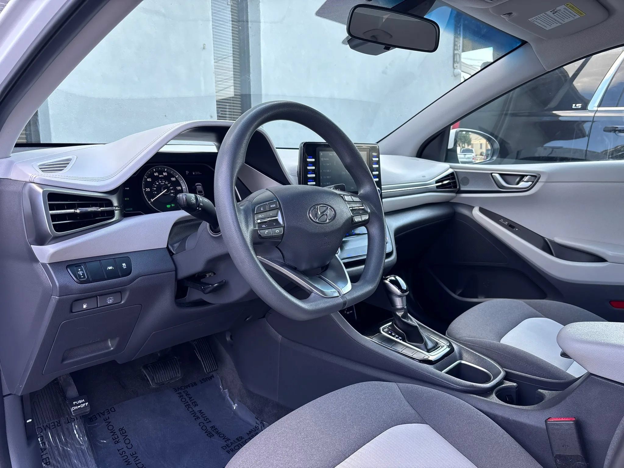 Used 2020 Hyundai Ioniq Blue FWD image 14