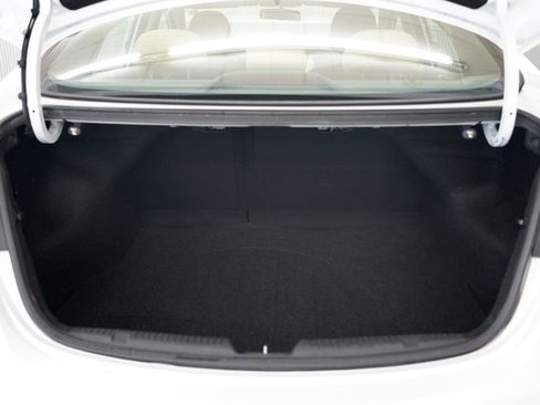 Used 2012 Hyundai Elantra GLS w/ Preferred Pkg 3 FWD image 32