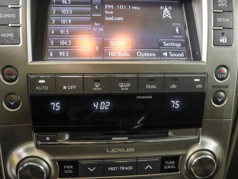 Used 2018 Lexus GX 460 w/ Navigation Package image 32