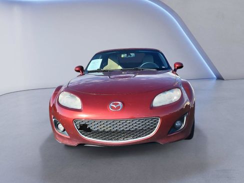 Used 2010 MAZDA MX-5 Miata Grand Touring w/ Premium Pkg RWD image 2