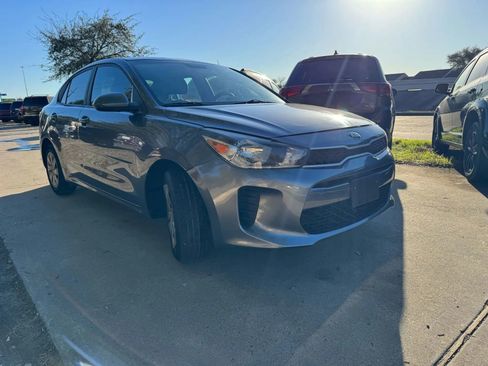 Used 2020 Kia Rio S FWD image 4
