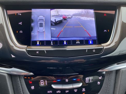 Certified 2024 Cadillac XT6 Premium Luxury w/ Platinum Package image 25