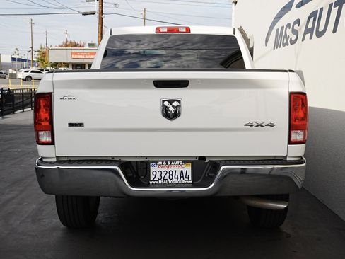 Used 2021 RAM 1500 Classic SLT image 5