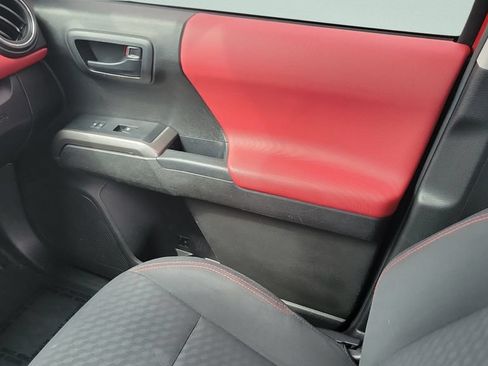 Certified 2022 Toyota Tacoma SR5 RWD image 13