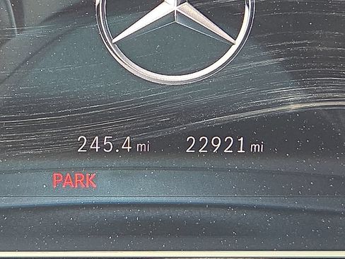 Used 2025 Mercedes-Benz GLE 350 4MATIC image 23