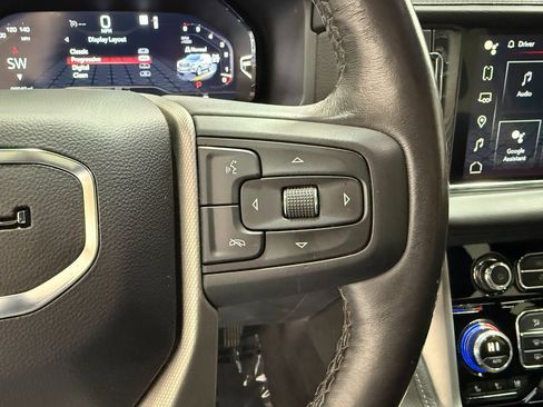 Used 2022 GMC Yukon XL Denali image 22