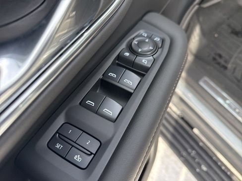 Used 2024 GMC Yukon XL AT4 w/ AT4 Premium Plus Package image 22