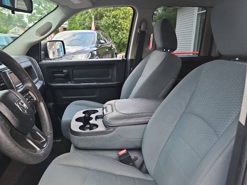 Used 2016 RAM 1500 Express AWD/4WD image 16