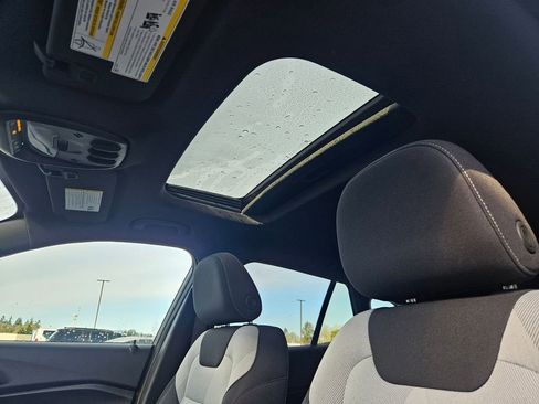 New 2026 Chevrolet Trax RS w/ Sunroof Package image 26