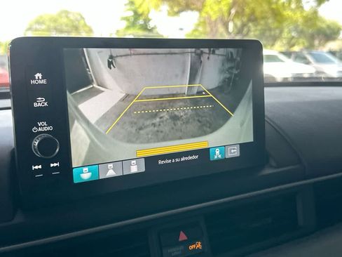 Used 2025 Honda Pilot Touring image 19