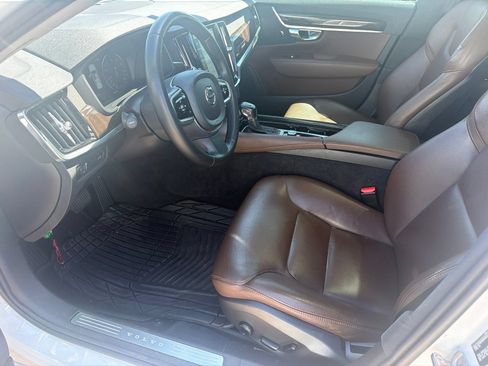 Used 2019 Volvo S90 T5 Momentum AWD/4WD image 7