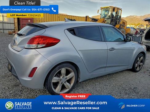 Used 2014 Hyundai Veloster image 4