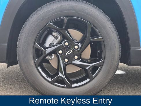 Certified 2026 Chevrolet Trax LT w/ Driver Confidence Package FWD image 8
