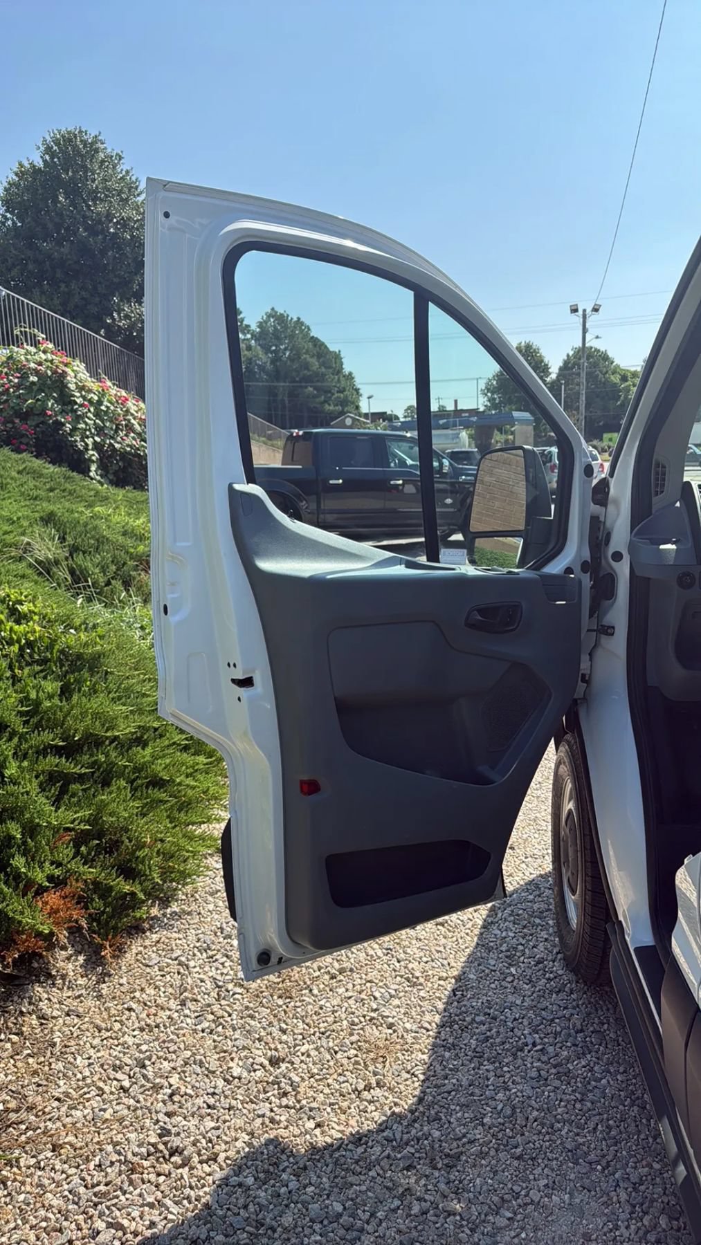 Used 2018 Ford Transit 150 130 Low Roof RWD image 11