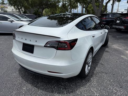 Used 2021 Tesla Model 3 Standard Range Plus RWD image 6